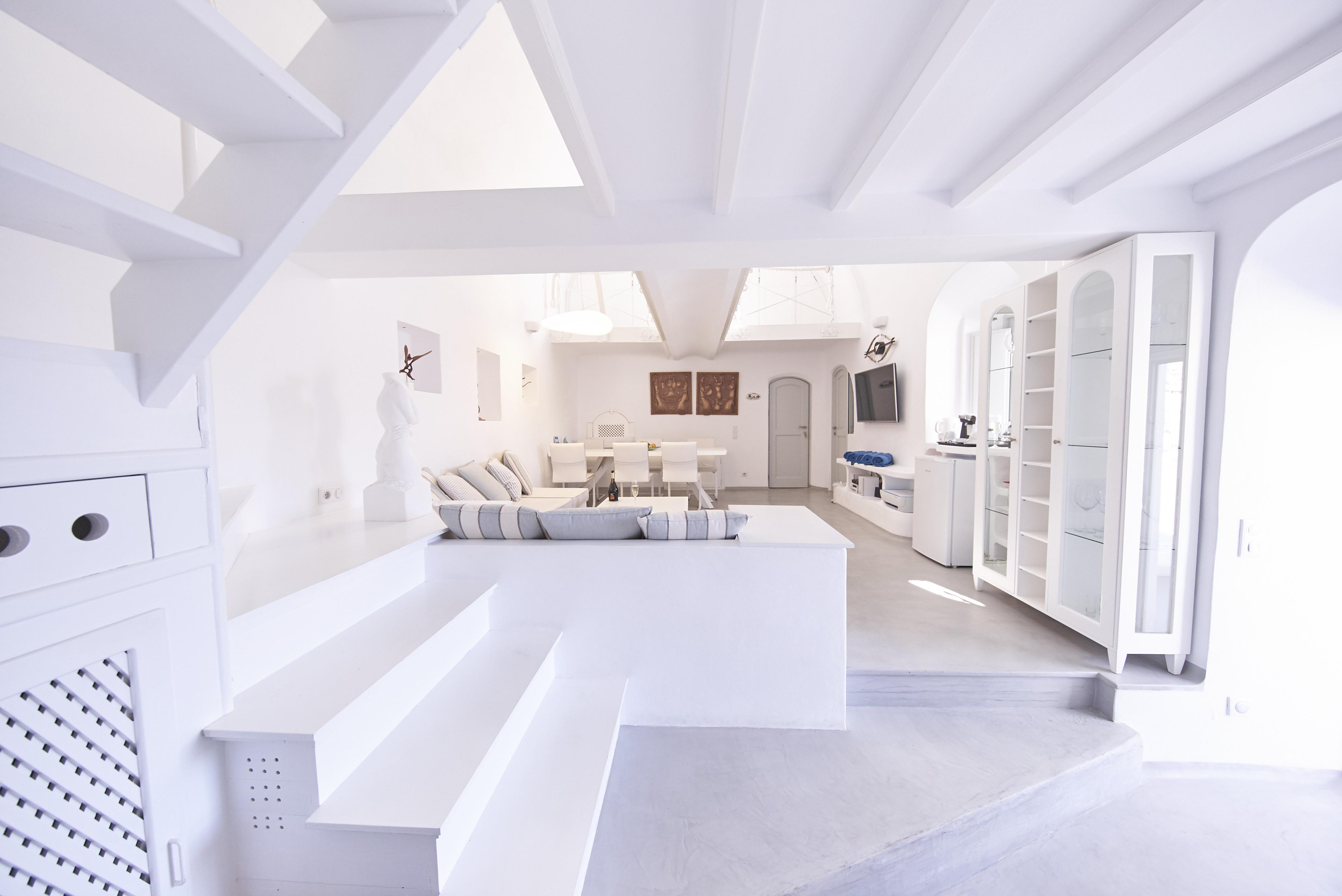 Trieris Villa & Suites Тира Экстерьер фото