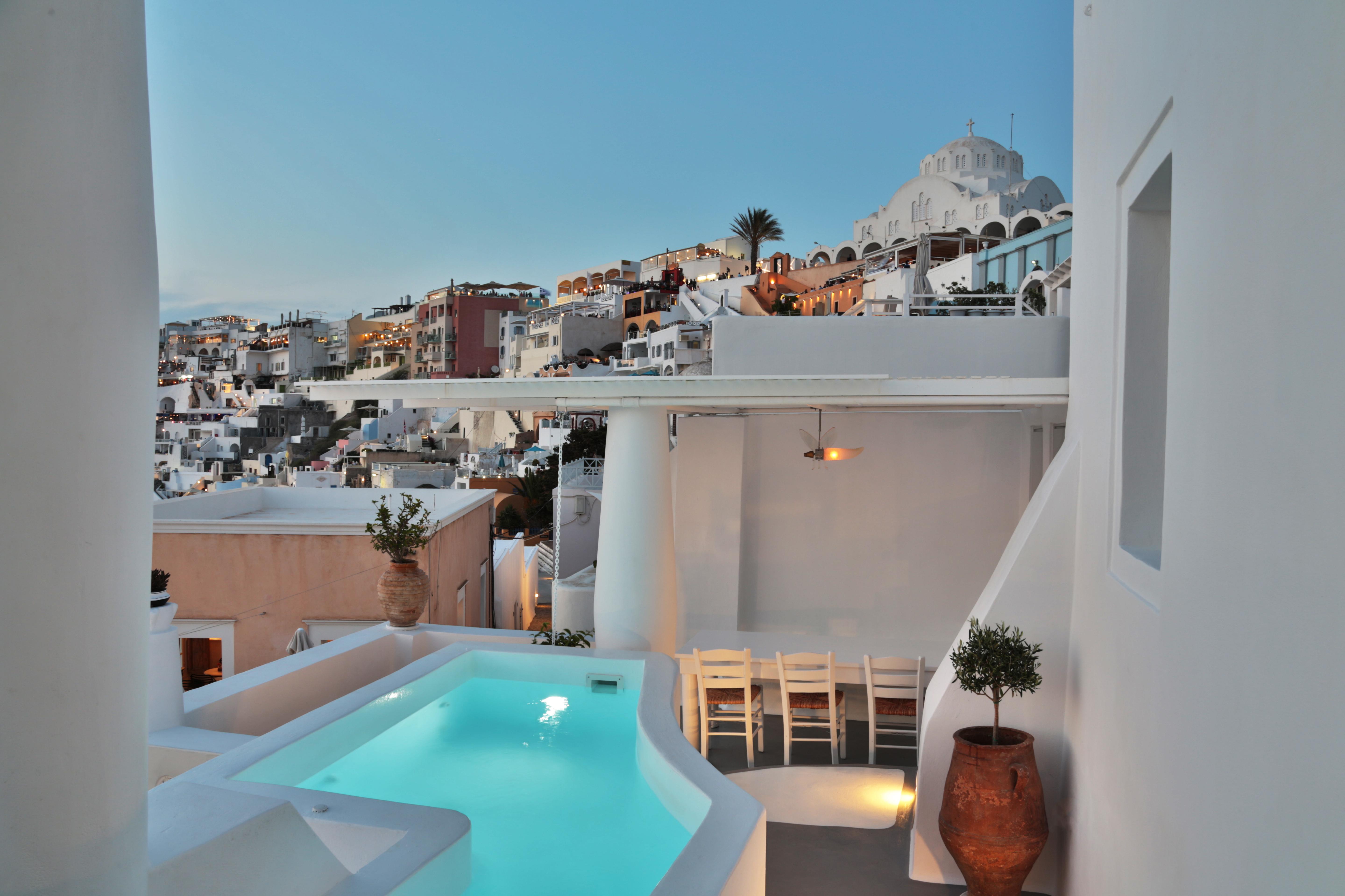 Trieris Villa & Suites Тира Экстерьер фото