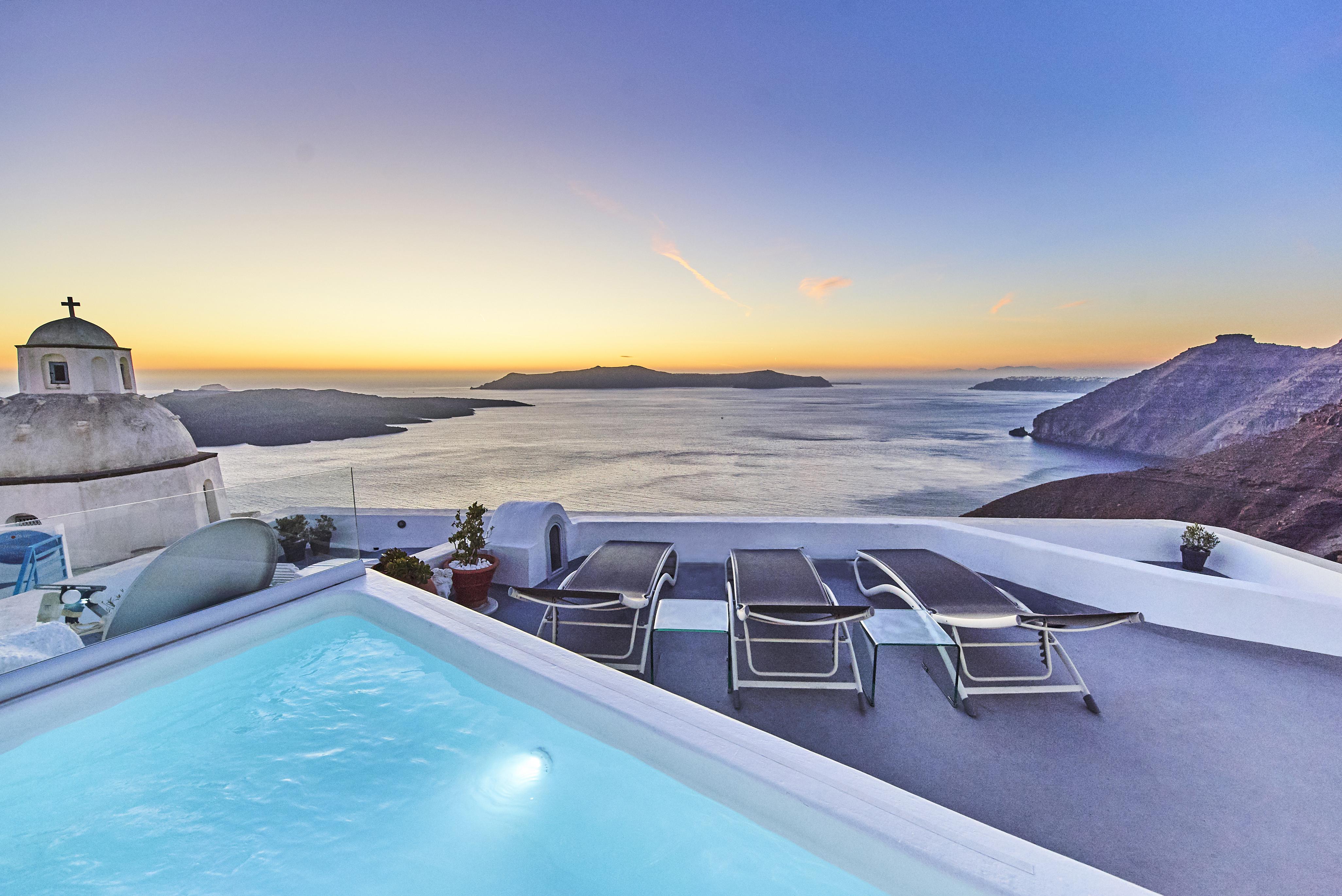 Trieris Villa & Suites Тира Экстерьер фото