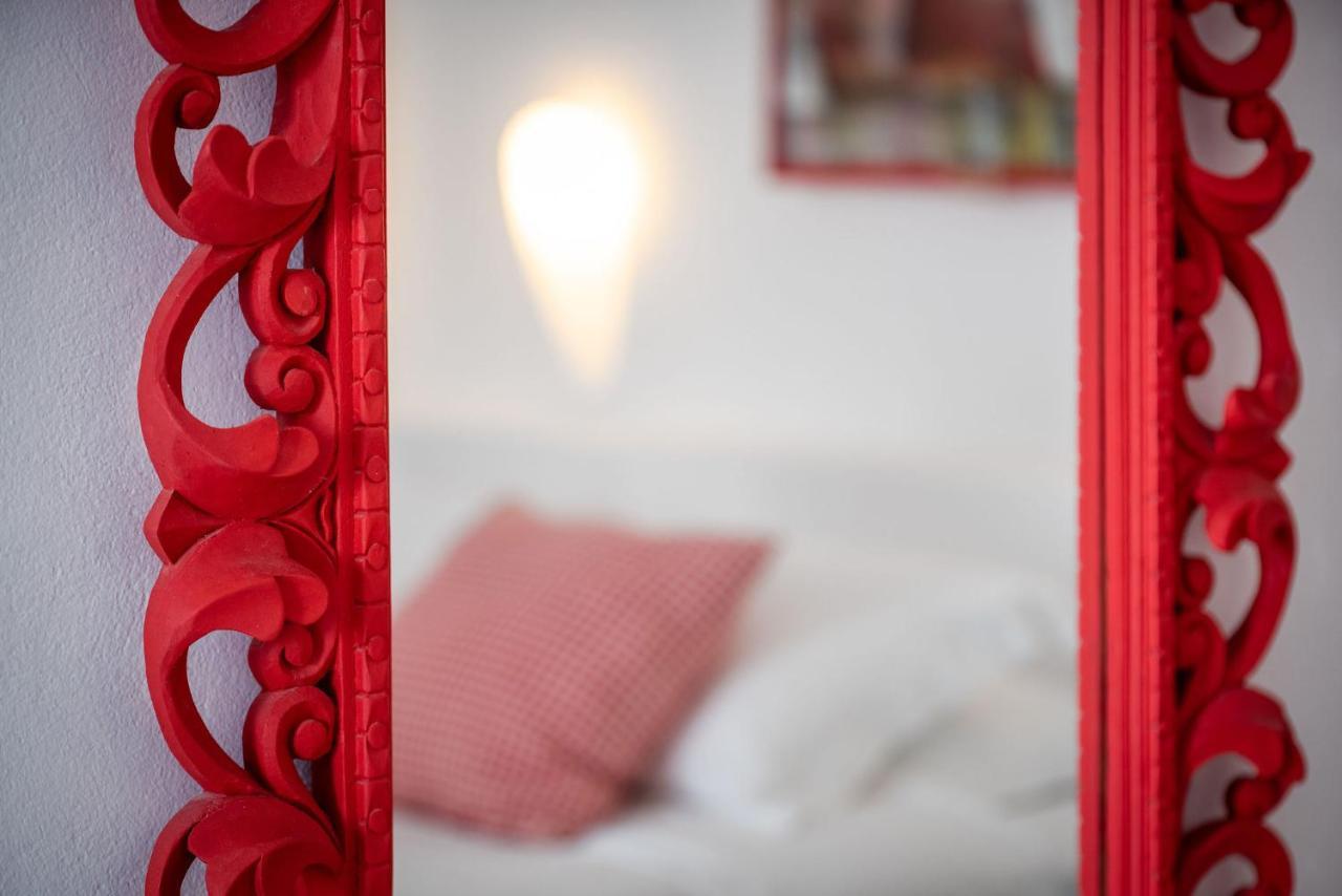 Trieris Villa & Suites Тира Экстерьер фото
