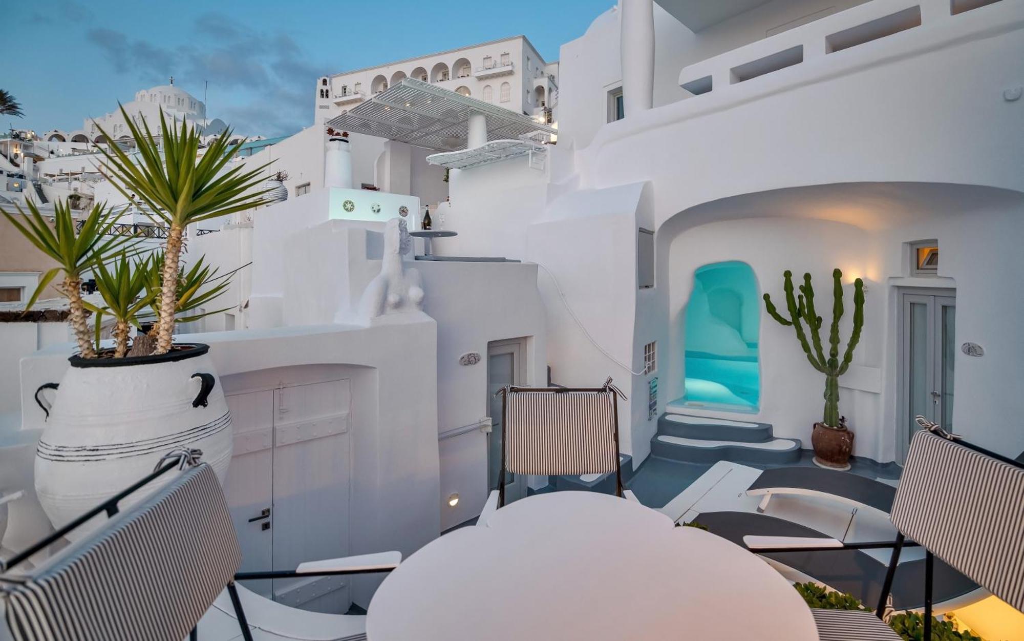 Trieris Villa & Suites Тира Экстерьер фото